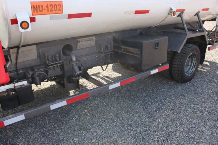 Camion Hino Xzu 917 año 2022 Full AC con Estanque Combustible Certificado