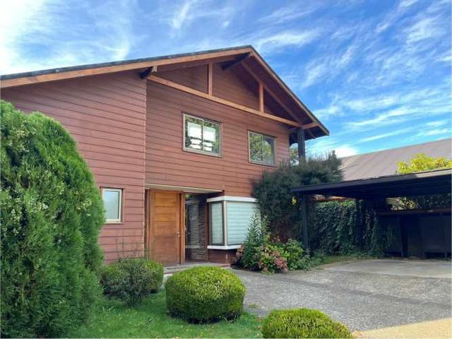 HERMOSA CASA EN CONDOMINIO SILOS DE TOROBAYO