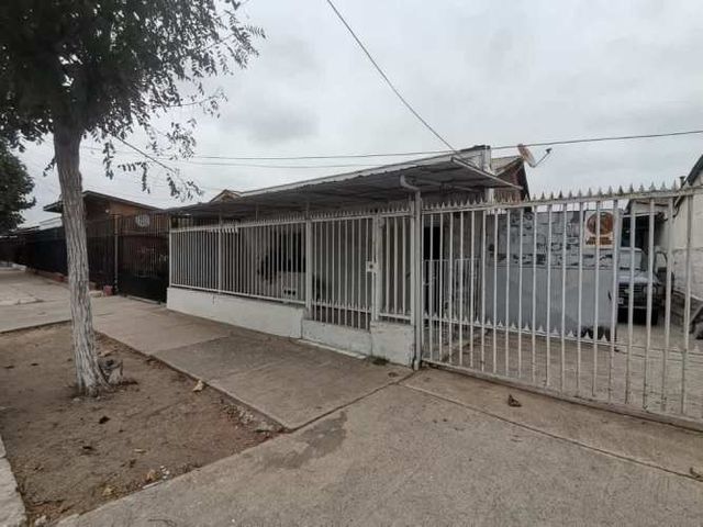 Vendo casa con gran Terreno, excelente ubicación, Quillota