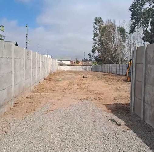 Arriendo Terreno 850 m2  a pasos de Ulriksen  (93934)