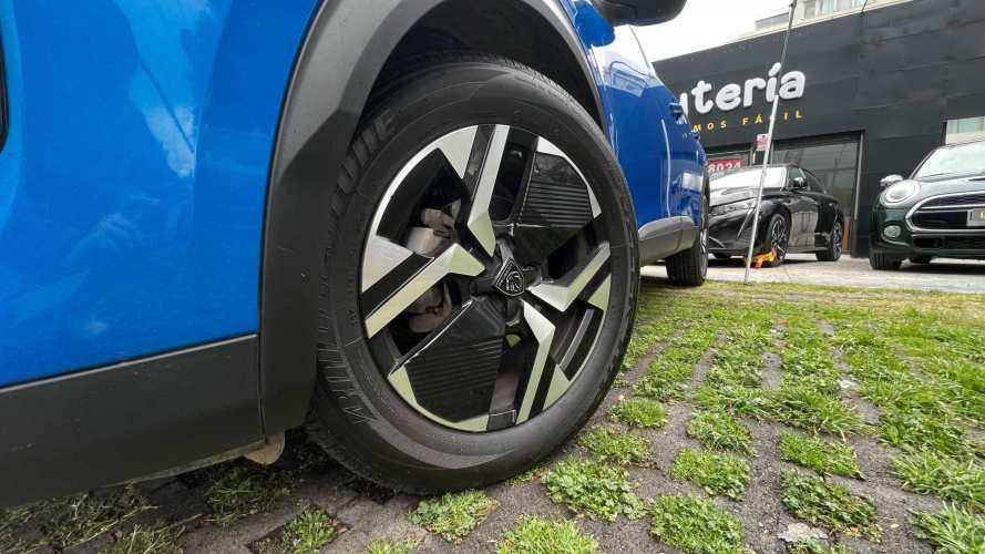 Peugeot 2008 Allure 130 (2024)