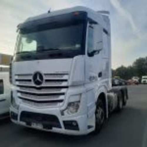 Camión Tracto Mercedes Benz NEW ACTROS 2651