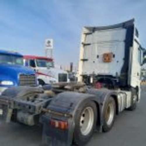 Camión Tracto Mercedes Benz NEW ACTROS 2651