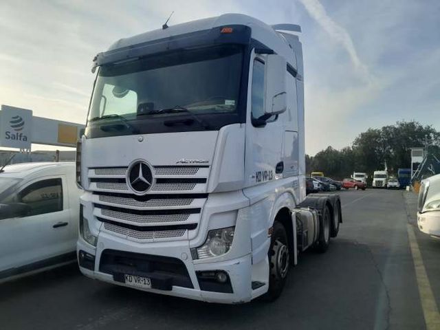 Camión Tracto Mercedes Benz NEW ACTROS 2651
