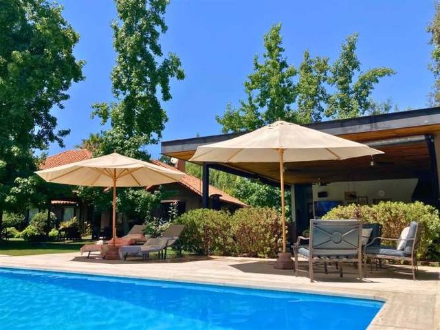 CASA DIAGONAL SANTA ELENA / SANTA ESTER