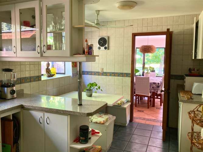 CASA DIAGONAL SANTA ELENA / SANTA ESTER