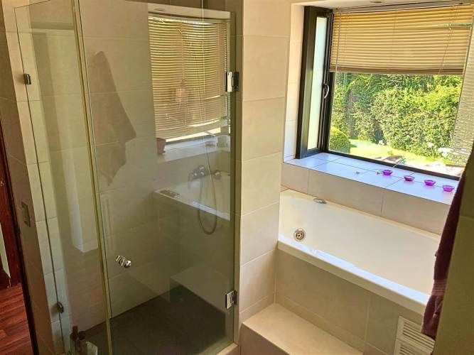 CASA DIAGONAL SANTA ELENA / SANTA ESTER