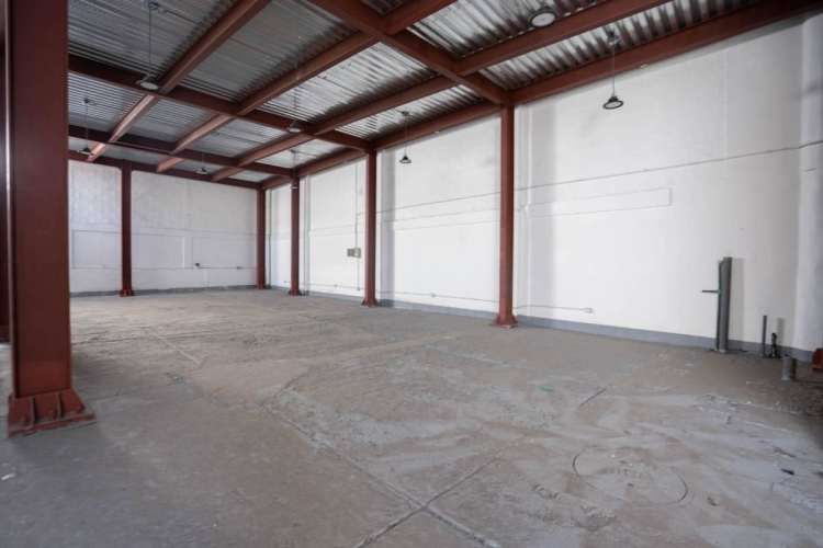 Arriendo Excelente Galpón, Sector Centro