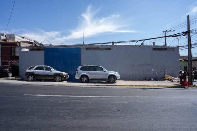 Arriendo Excelente Galpón, Sector Centro