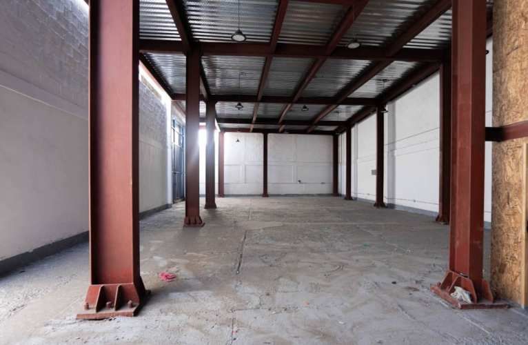 Arriendo Excelente Galpón, Sector Centro