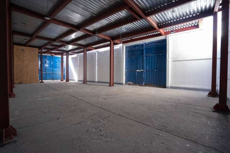 Arriendo Excelente Galpón, Sector Centro