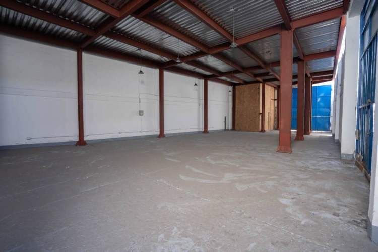 Arriendo Excelente Galpón, Sector Centro