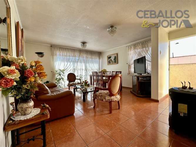 CASA Victoria, Villa Alemana