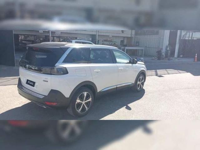 PEUGEOT 5008 2022