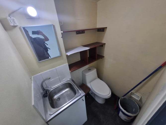 Local Comercial con Bodega (94061)