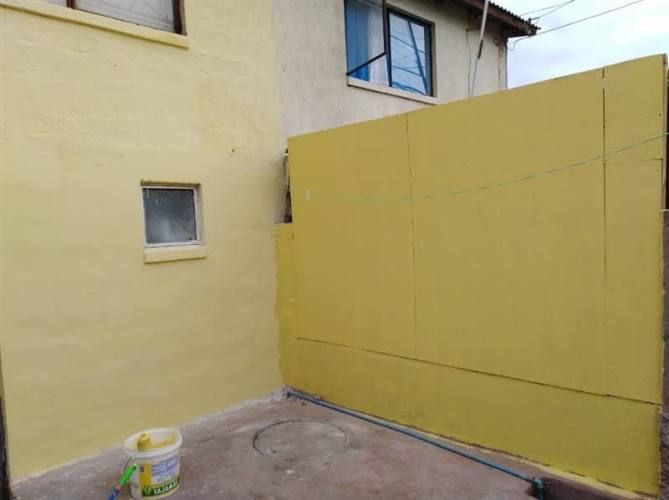 Casa MARÍA ELENA AL LLEGAR A AV. BONILLA A LA VUELTA DE PLAZA BIC