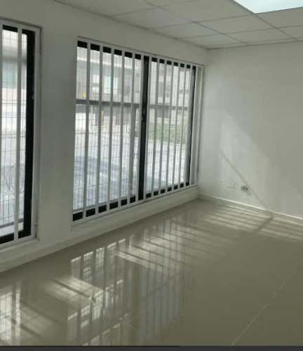 LOCAL COMERCIAL las condes 7900