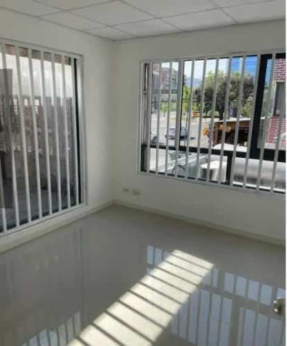 LOCAL COMERCIAL las condes 7900