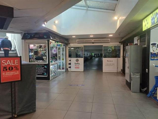 LOCAL COMERCIAL Isidora Goyenechea con augusto Leguía