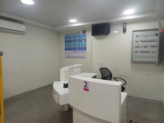 LOCAL COMERCIAL Isidora Goyenechea con augusto Leguía