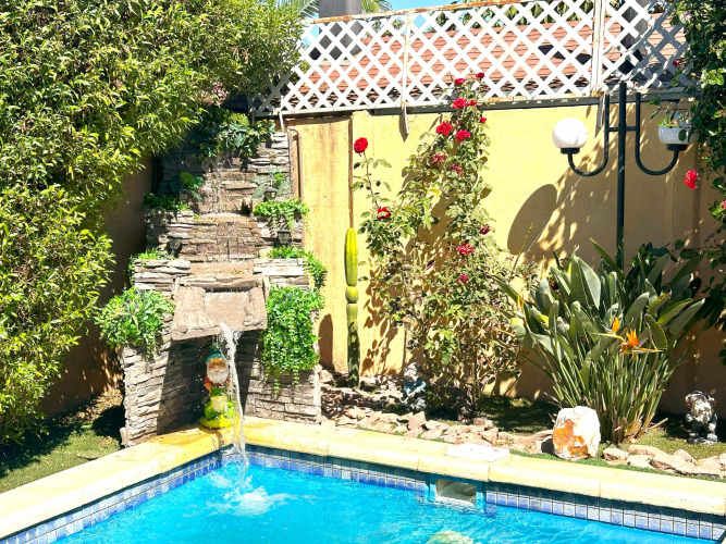 ARRIENDO CASA AMOBLADA EN CHICUREO