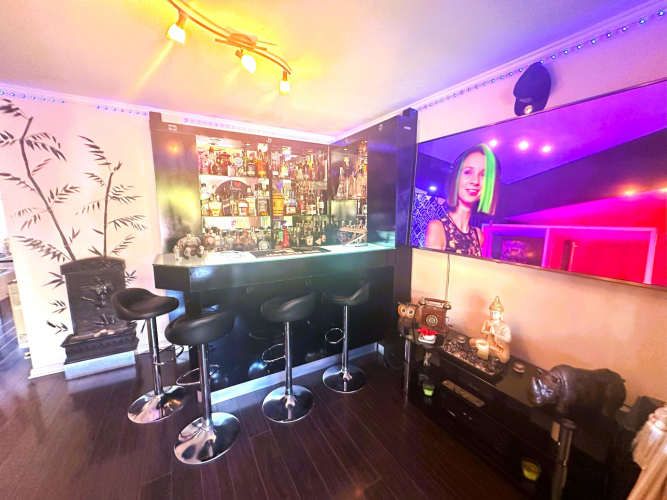 ARRIENDO CASA AMOBLADA EN CHICUREO