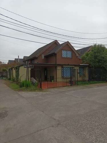 Gran casa de 160 m2 construídos en condominio San Pedro de la Paz