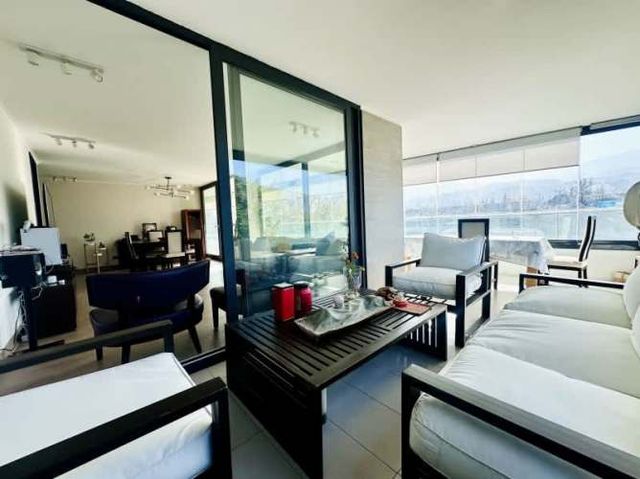 ¡Hermoso Depto. Portal Dehesa 4D+3B+ 2 Estacionami