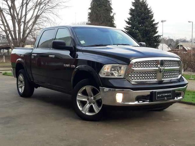 2017 RAM laramie 5.7cc 4wd