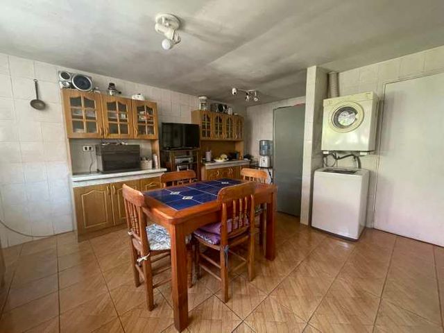 Casa en venta Macul, muy buen estado, buena ubicación y zona segura.