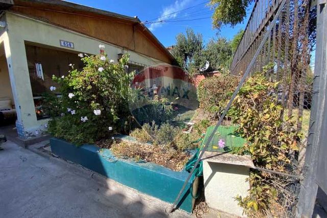 Casa en venta la reina 3d, 2b