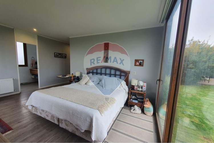 Hermosa casa mediterranea en condominio