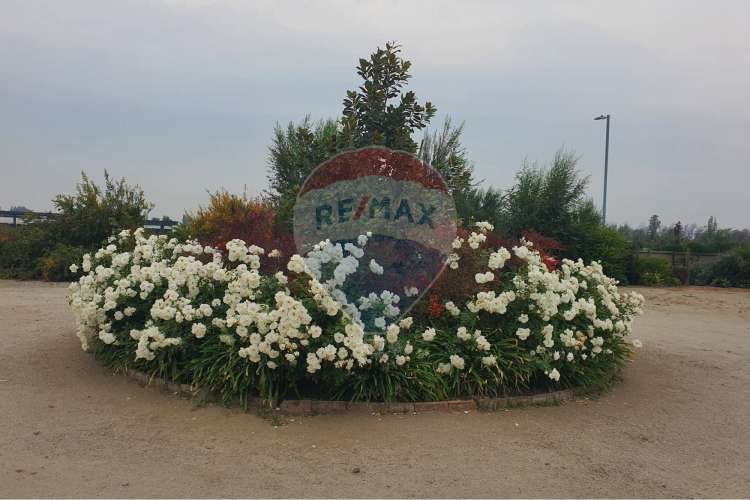 Hermosa casa mediterranea en condominio