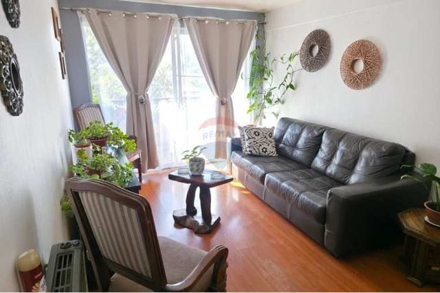 Plaza de los bomberos/ depto 3d 2b