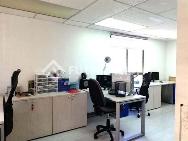 OFICINA Apoquindo/Tobalaba