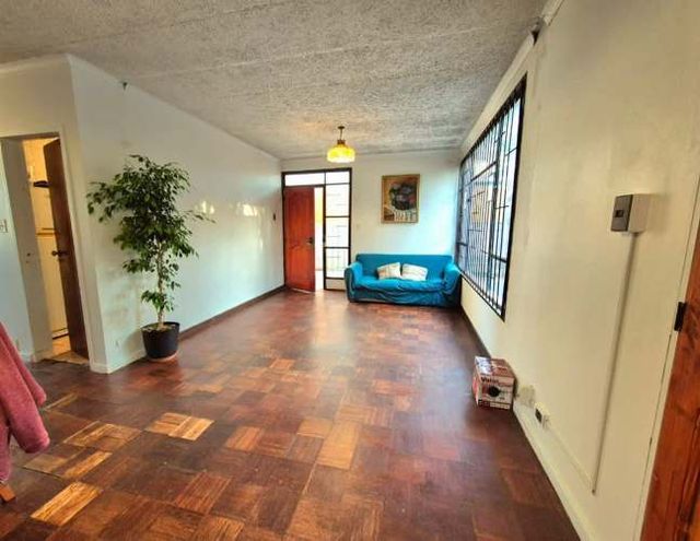 CASA Sólida casa en Recreo