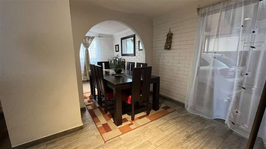 CASA José joaquín prieto Cristal chile con Rodolfo Jaramillo ,Padre Hurtado .