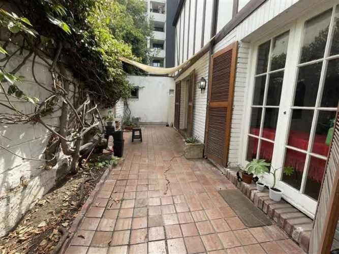 CASA CALIFORNIA/AV. RICARDO LYON