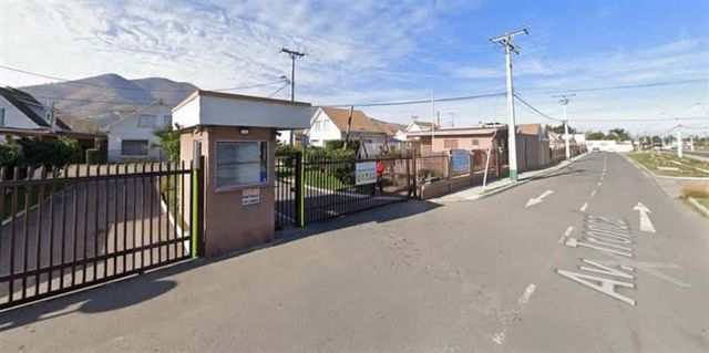 CASA En Venta Casa Aislada con 2° Piso en Condominio Sol Oriente