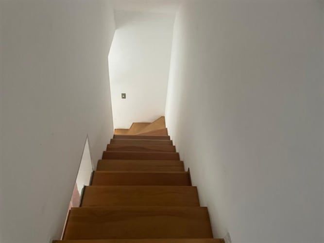 CASA En Venta Casa Aislada con 2°Piso en Condominio Arrayán