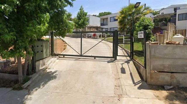 CASA En Venta Casa Aislada con 2°Piso en Condominio Arrayán