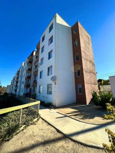 Excelente Departamento Muy Buena Ubicación Entrada Los Pinos