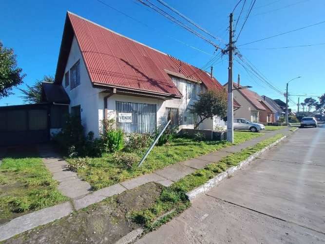 Amplia casa en los Huertos Familiares