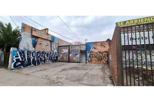 Casa comercial de 8 habitaciones