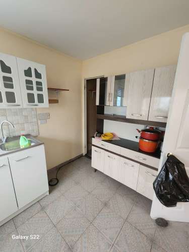 Se vende amplia casa , excelente para inversion