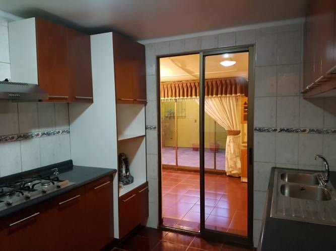 ARRIENDO PIEZA SIN AMOBLAR