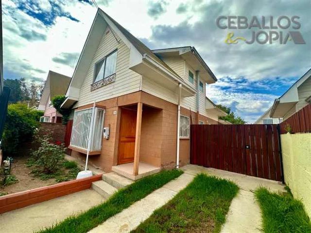 CASA Condominio Los Maitenes I, Villa Alemana