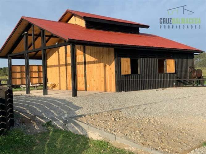 PARCELA Loncotoro, con Caballerizas