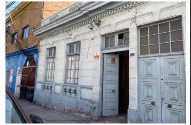 Vende pleno centro calle orella Terreno 387m2 (96295)