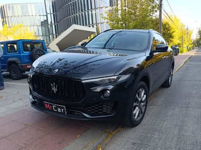 MASERATI LEVANTE 2020